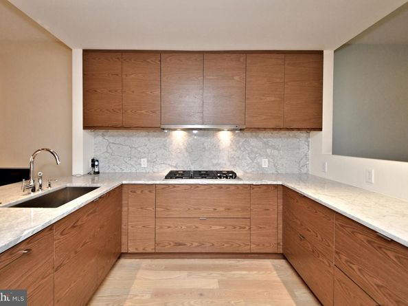 2110 Sansom Street, Philadelphia PA 19103
