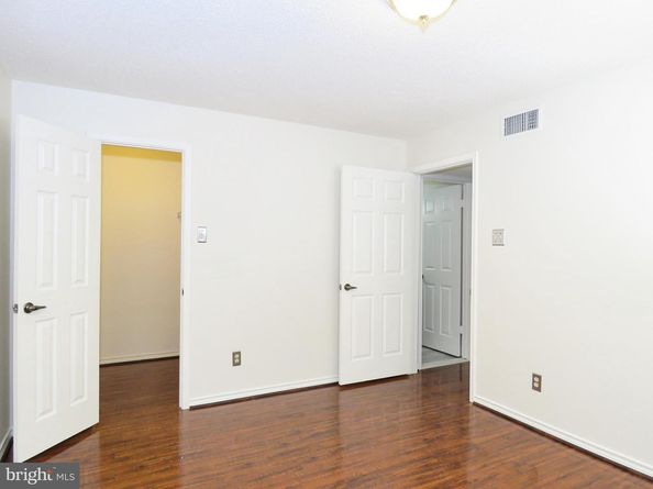 1532 Lincoln Way 203, Mclean VA 22102