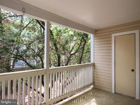 1532 Lincoln Way 203, Mclean VA 22102