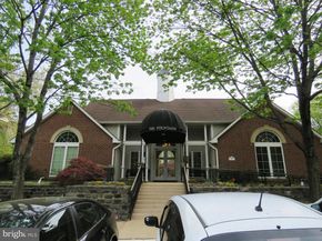 1532 Lincoln Way 203, Mclean VA 22102