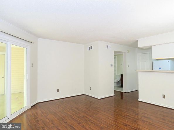 1532 Lincoln Way 203, Mclean VA 22102