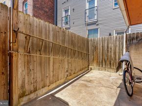 678 N 15TH Street, Philadelphia PA 19130