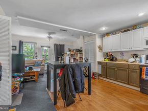 678 N 15TH Street, Philadelphia PA 19130