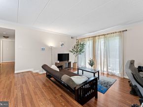 11617 Windbluff Court 9B, Reston VA 20191