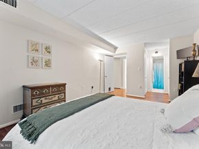 11617 Windbluff Court 9B, Reston VA 20191