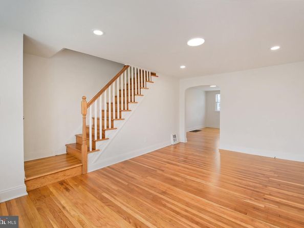 714 Surrey Lane, Glenolden PA 19036