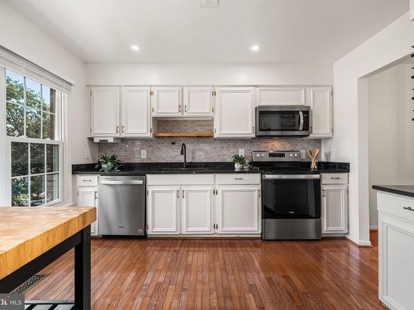 7440 Chummley Court, Falls Church VA 22043