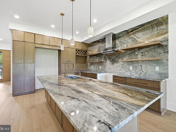 840 N Burlington Street, Arlington VA 22203