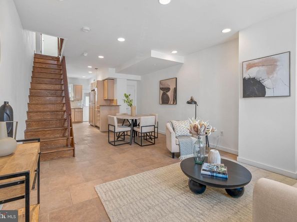 2132 S Chadwick Street, Philadelphia PA 19145
