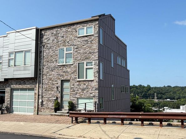 4084 Manayunk Avenue, Philadelphia PA 19128