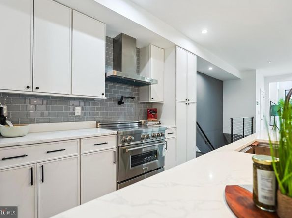 304 K Street NE 1, Washington DC 20002
