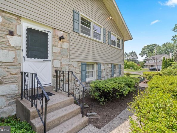 106 Pearl Drive, Southampton PA 18966