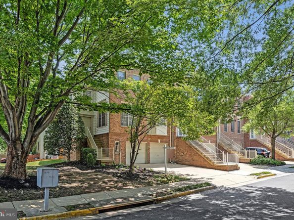 9546 Lagersfield Circle, Vienna VA 22181
