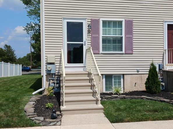 12 Carriage Knoll Court, Langhorne PA 19047