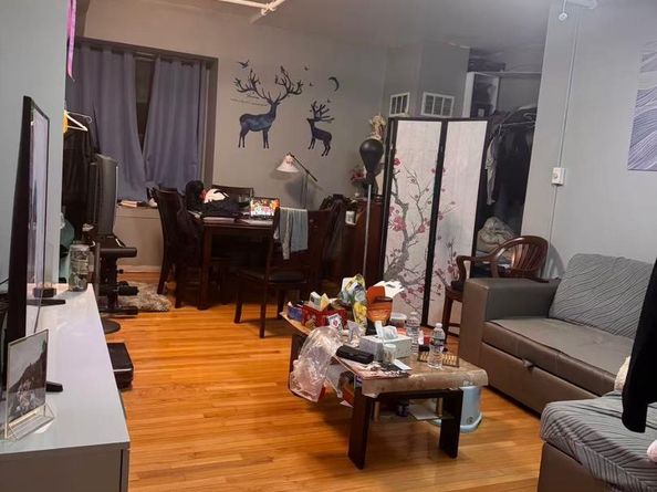 1010 Race Street 2F, Philadelphia PA 19107