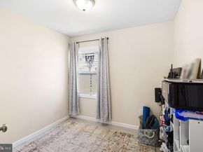 24 Garden Lane, Levittown PA 19055