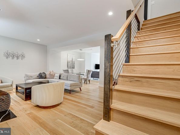 1015 Duke Street, Alexandria VA 22314