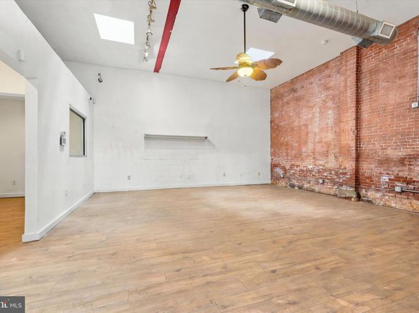 1414 W Oxford Street, Philadelphia PA 19121