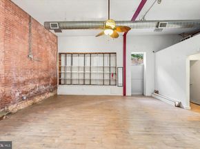 1414 W Oxford Street, Philadelphia PA 19121