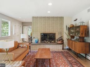 9228 Farnsworth Drive, Potomac MD 20854