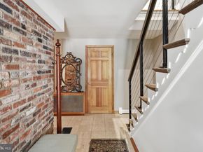 9228 Farnsworth Drive, Potomac MD 20854