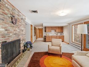 9228 Farnsworth Drive, Potomac MD 20854