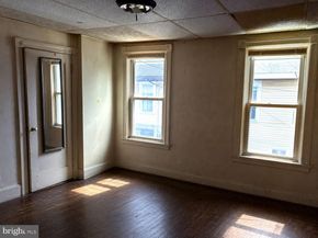 121 Pine Street, Collingdale PA 19023