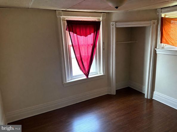121 Pine Street, Collingdale PA 19023