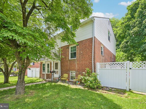 913 Lomond Lane, Philadelphia PA 19128
