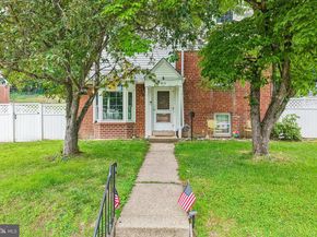 913 Lomond Lane, Philadelphia PA 19128