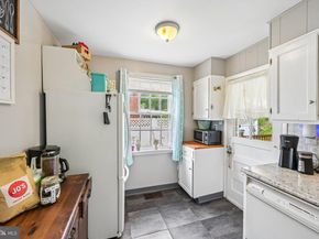 913 Lomond Lane, Philadelphia PA 19128