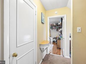 913 Lomond Lane, Philadelphia PA 19128