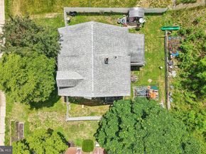 913 Lomond Lane, Philadelphia PA 19128