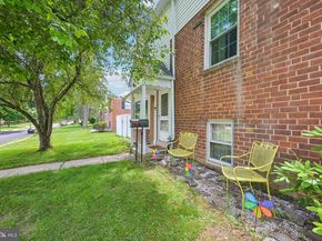 913 Lomond Lane, Philadelphia PA 19128