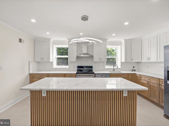 6484 Anderson Street, Philadelphia PA 19119