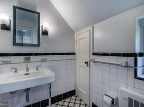 105 Stratford Road, Wallingford PA 19086