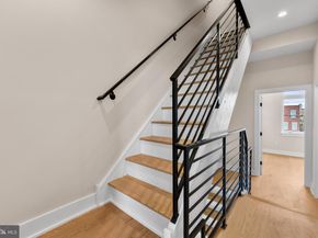 911 Emily Street, Philadelphia PA 19148