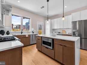 911 Emily Street, Philadelphia PA 19148