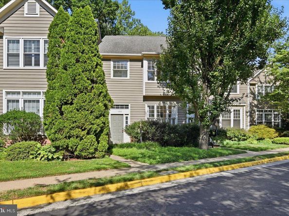 1213 Weatherstone Court, Reston VA 20194