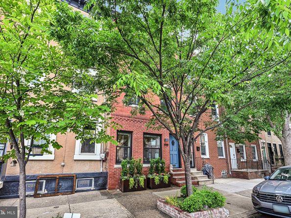 1719 Christian Street, Philadelphia PA 19146