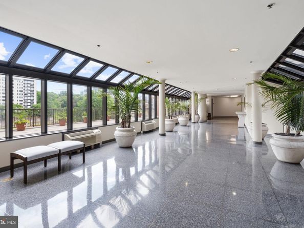 1600 N Oak Street 1424, Arlington VA 22209