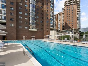 1600 N Oak Street 1424, Arlington VA 22209
