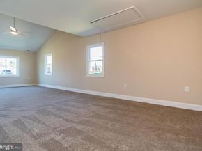 44 Elm Lane, Levittown PA 19054
