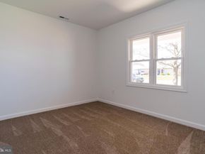 44 Elm Lane, Levittown PA 19054