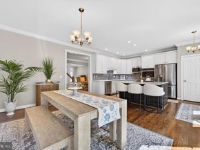 7522 Chrisland Cove, Falls Church VA 22042