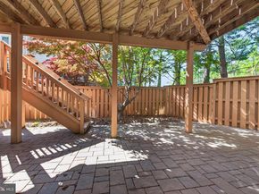 7522 Chrisland Cove, Falls Church VA 22042