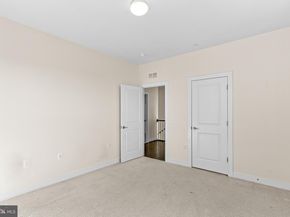 13385 Launders Street 75, Herndon VA 20171