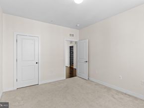 13385 Launders Street 75, Herndon VA 20171