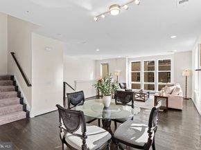 13385 Launders Street 75, Herndon VA 20171