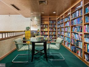 1016 S Wayne Street 502, Arlington VA 22204